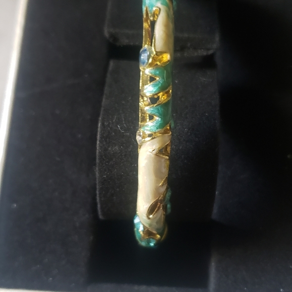 Bracelet - Picture 2 of 3